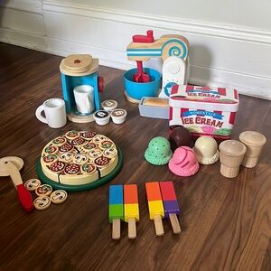 Lot of Melissa and Doug Toys Food & Kitchen